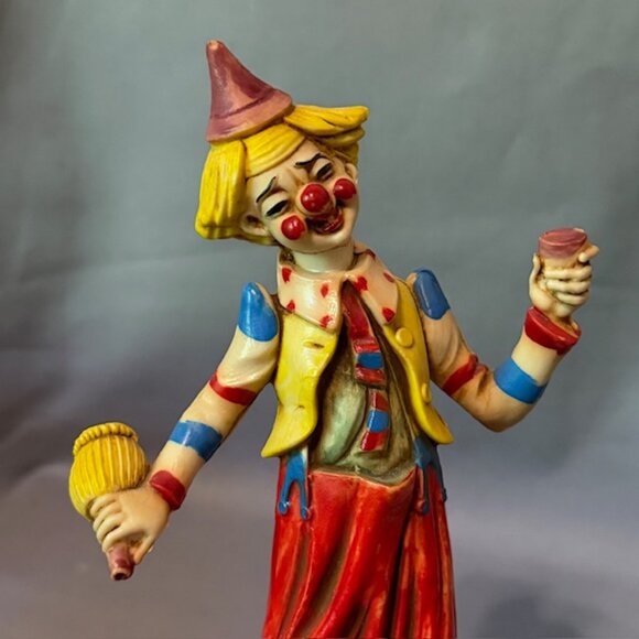 Circus Clown Figurine Italy Roman Fontanini Depose Resin SIGNED 1977 Carnival - Picture 2 of 4